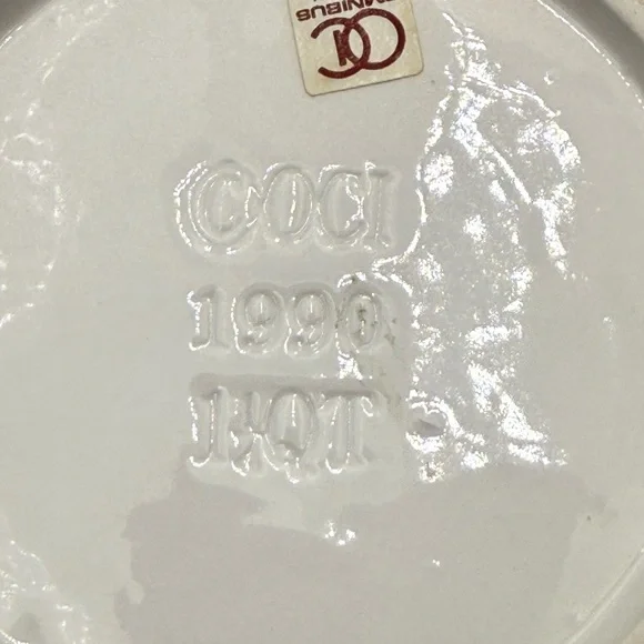 Floral Ceramic Vase with Multicolor Tulip Design - Picture 7 of 16